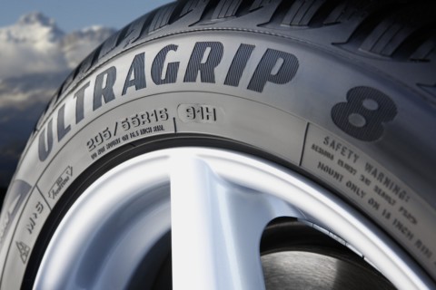 GOODYEAR Ultra Grip 8