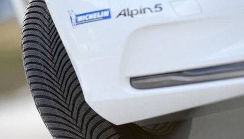 Za jaku zimu: Michelin Alpin 5